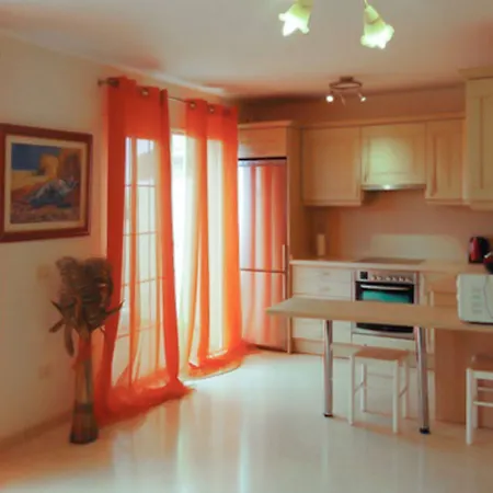 公寓 With 2 Bedrooms In Palm-mar, With Pool Access, Furnished Ter 阿罗纳